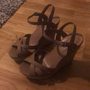 Charles by Charles David nude wedges